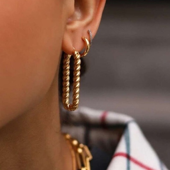 🎉HP🎉Gold Twisted Hoop Earrings | 14 Gold Filled - Picture 2 of 5